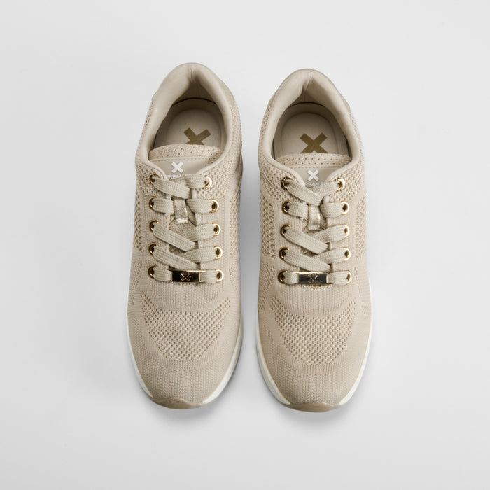 Sneaker cuña beige XTI