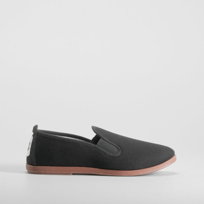 Zapatilla lona kung fu negra NYC