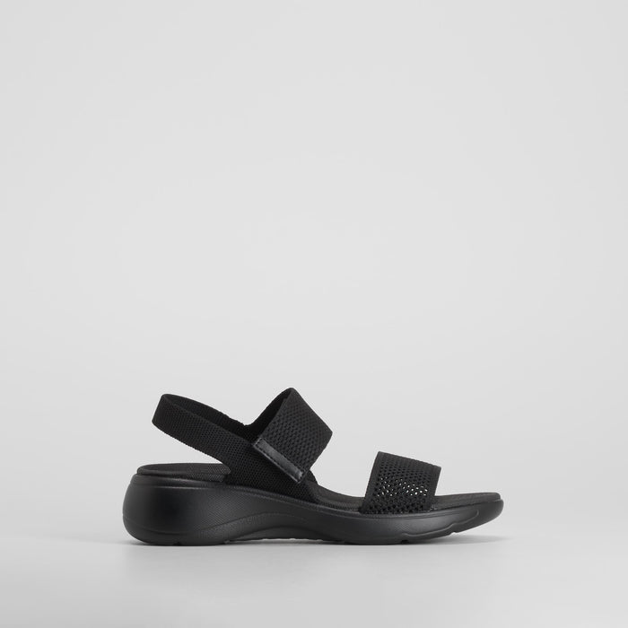 Sandalia deportiva con cuña negra UTWO