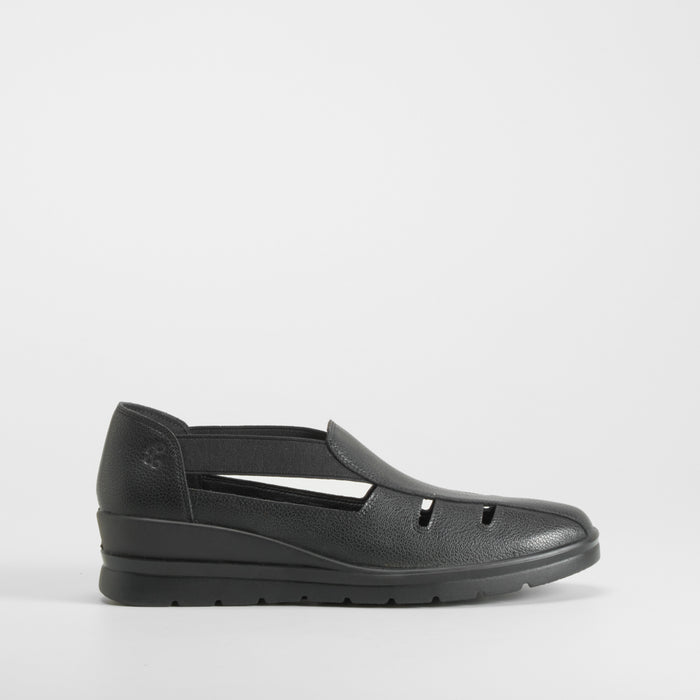 Sandalia casual piel negra COMFEET