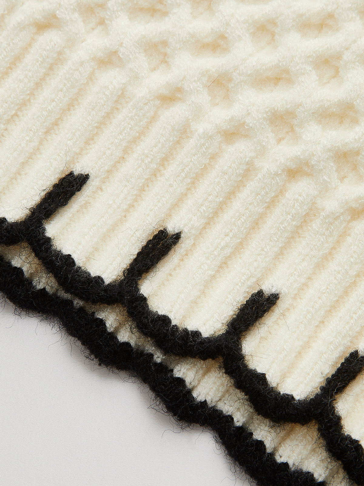 Contrast Trim Sleeveless Ribbed Sweater Vest