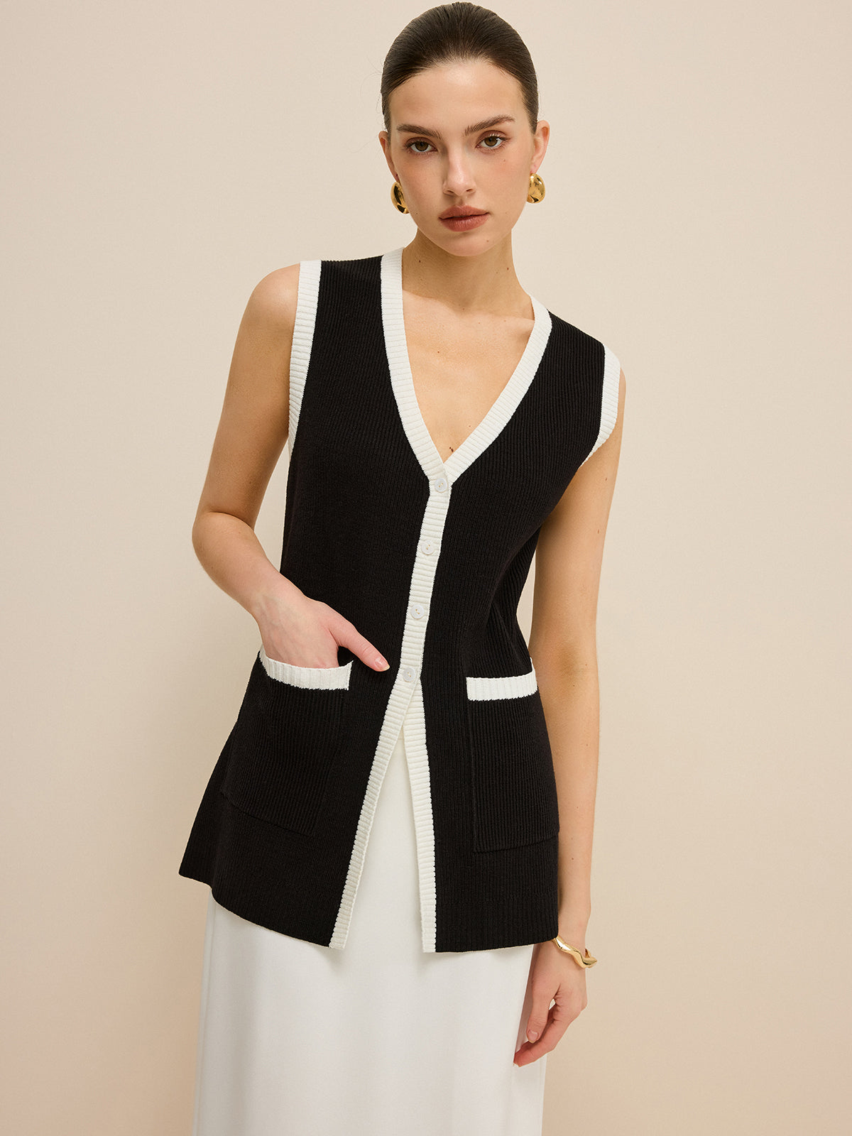 Contrast Trim V-Neck Knit Vest