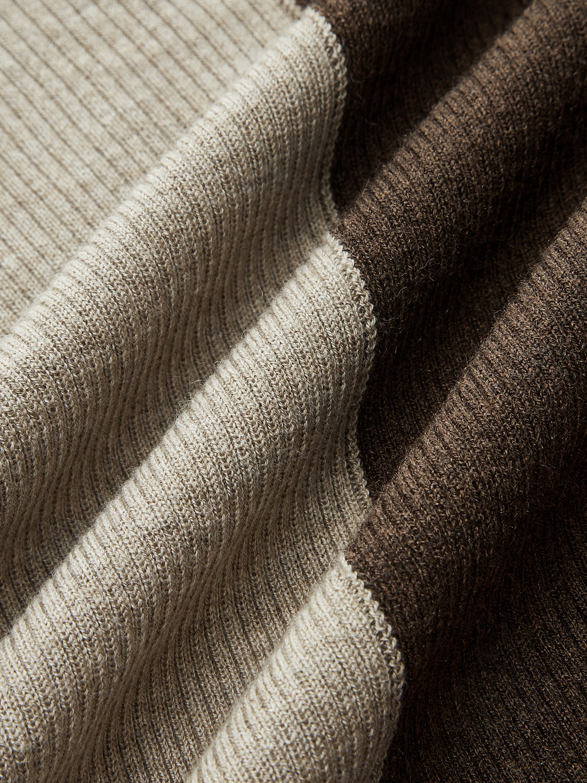 Two-Tone Turtleneck Ribbed Knit Top