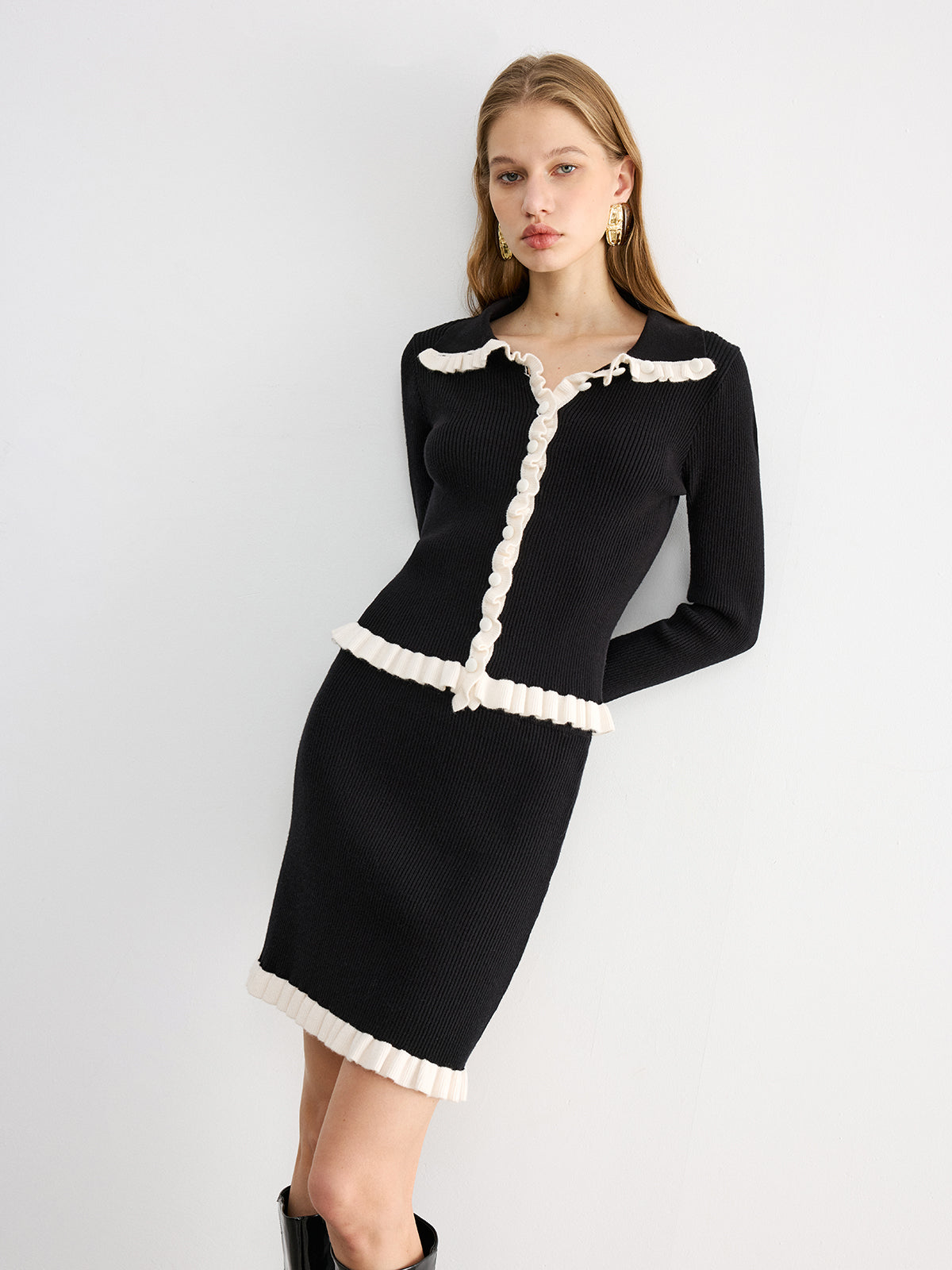 Contrast Ruffled Knit Top and Mini Skirt Set