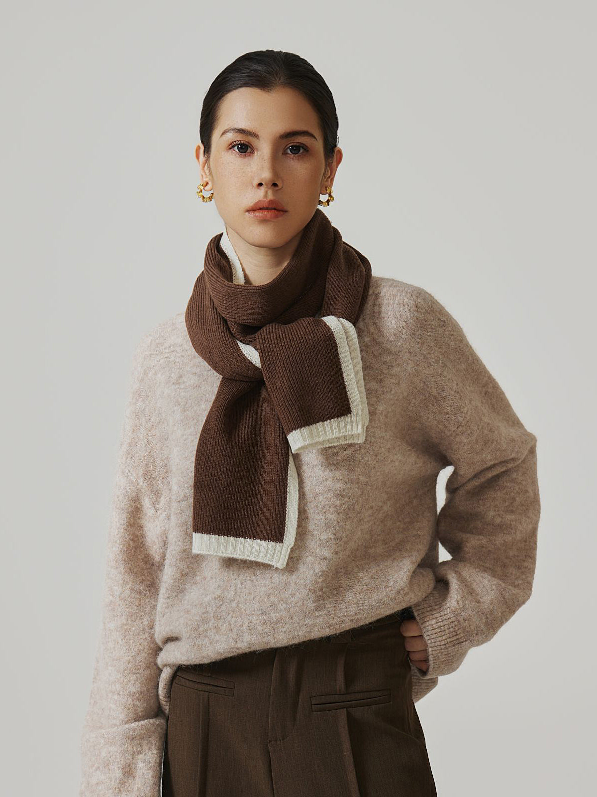 Contrast Trim Wool Knit Scarf