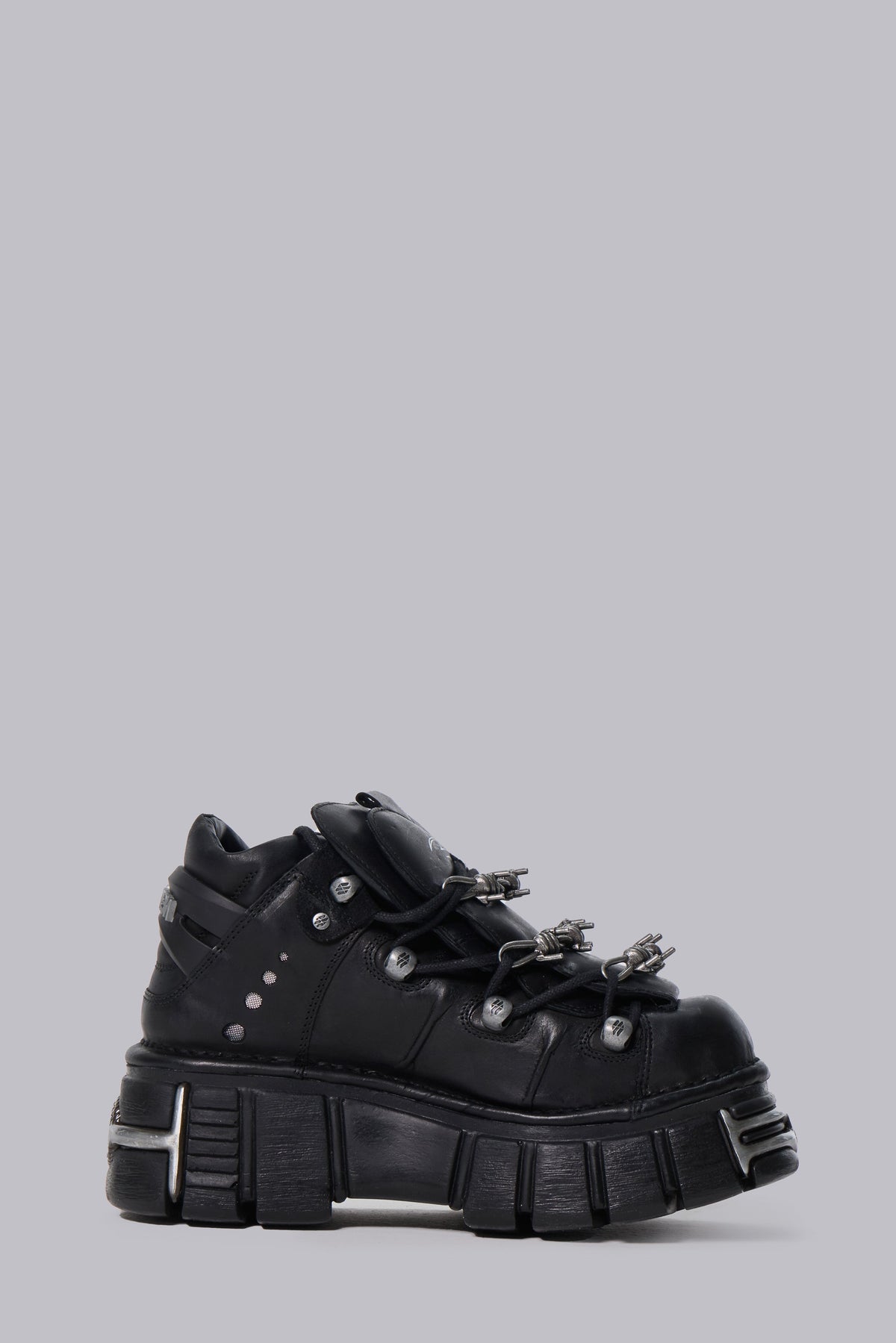 Glaive Tower Boots
