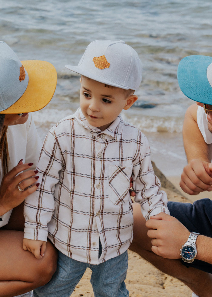 Blackskies-Essentials-Snapback-Cap-Kids-Grey-Grey-Darkgrey-Model-7