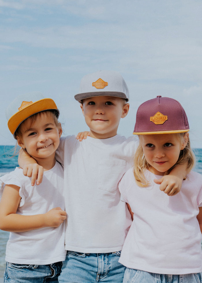 Blackskies-Essentials-Snapback-Cap-Kids-Grey-Grey-Darkgrey-Model-2