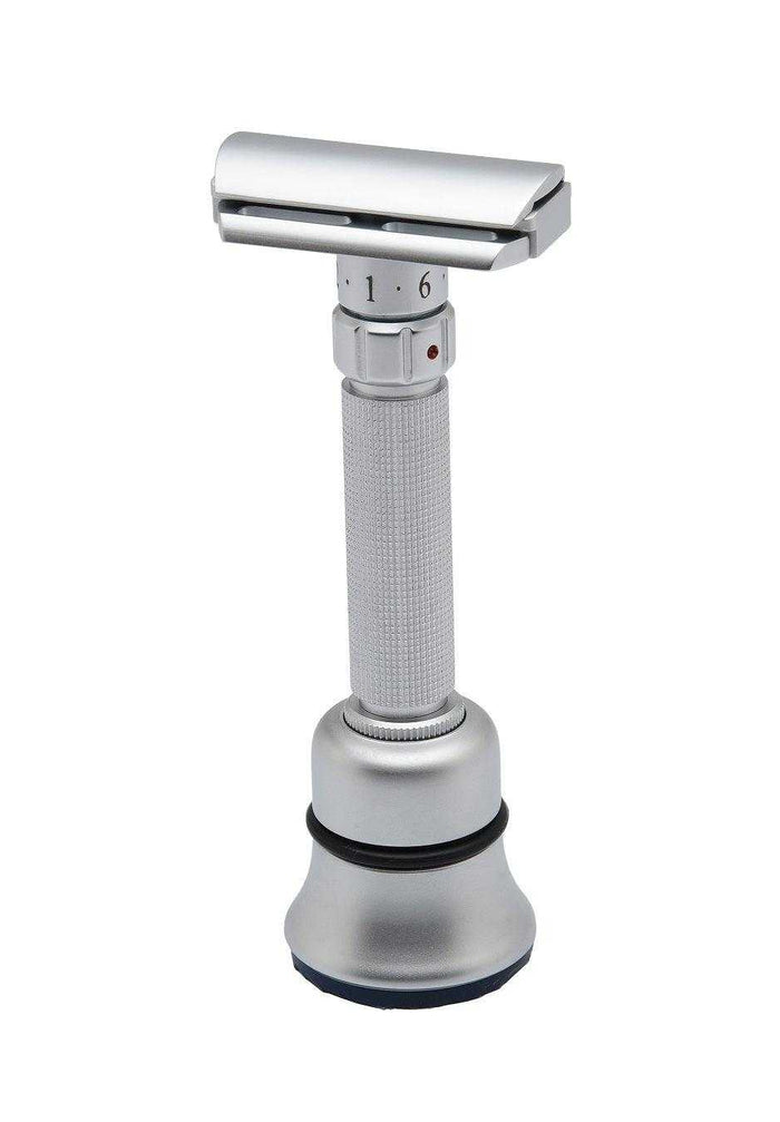 Close-up of Pearl safety razor head