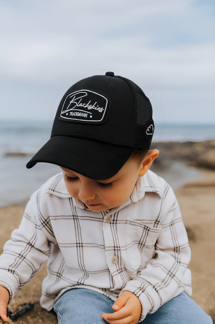 Blackskies-Race-Baseball-Cap-Kids-Black-Trucker-Kinder-Family-Model