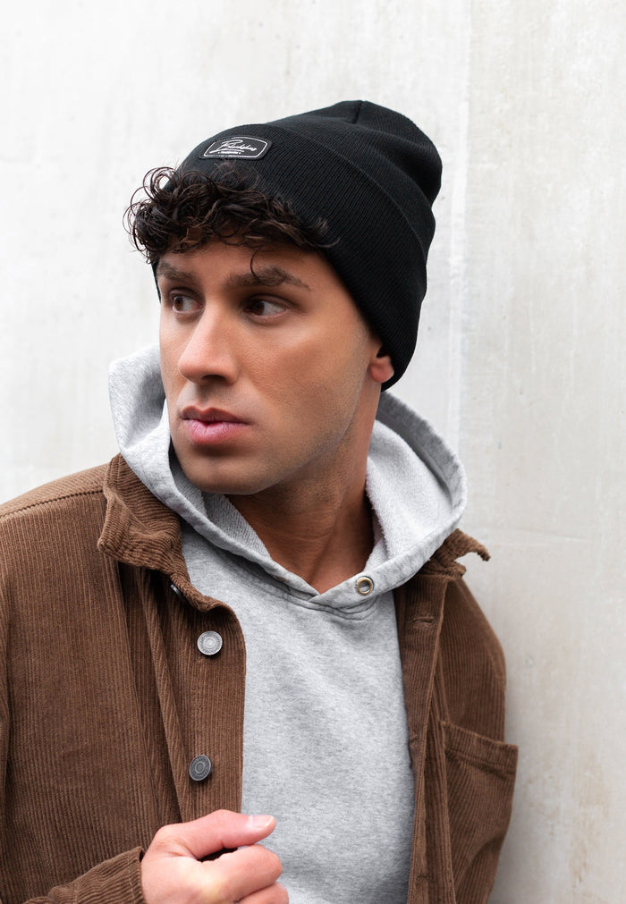 Blackskies-Race-Beanie-Black-Model-2