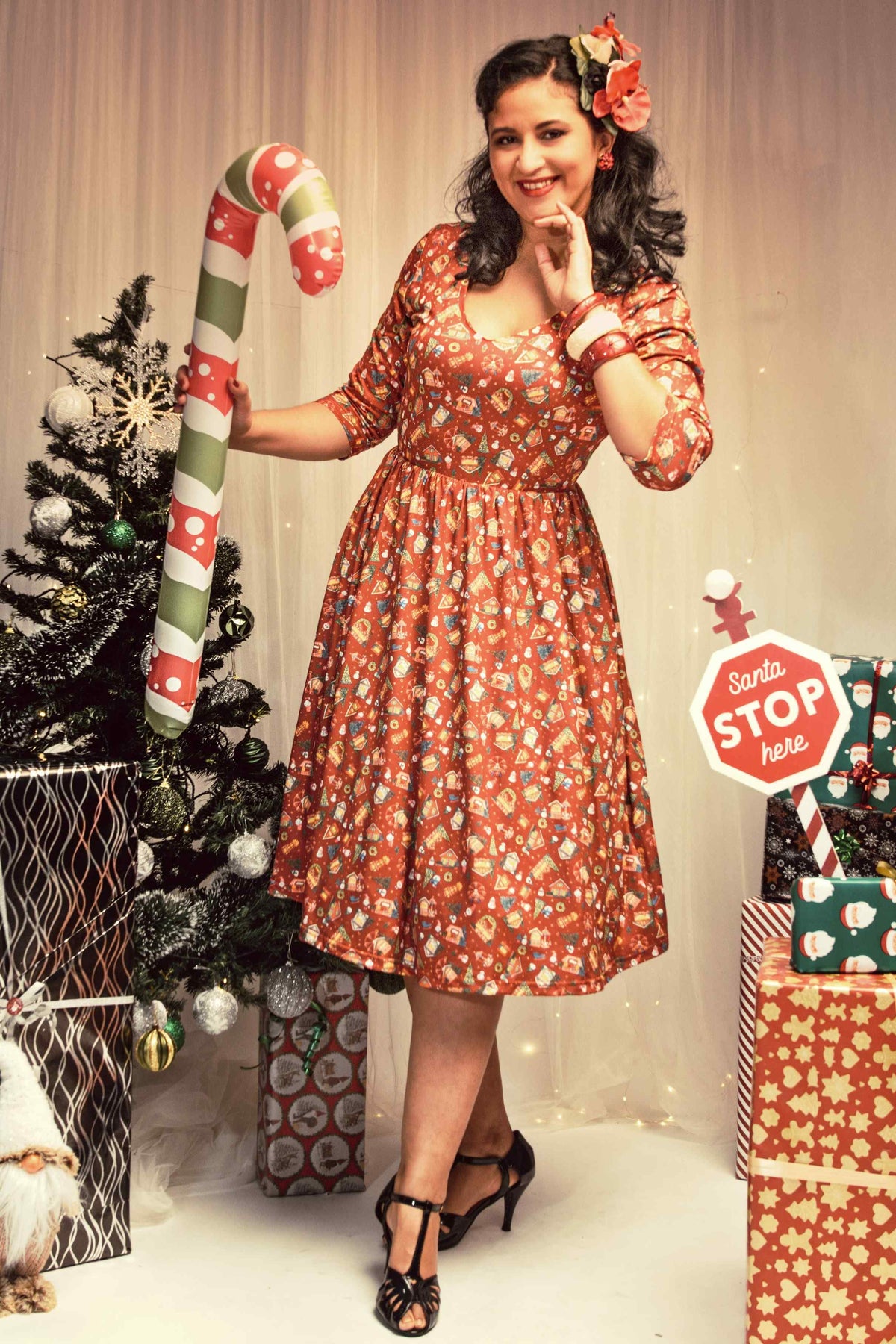 Billie Red Christmas Fair Long Sleeved Dress